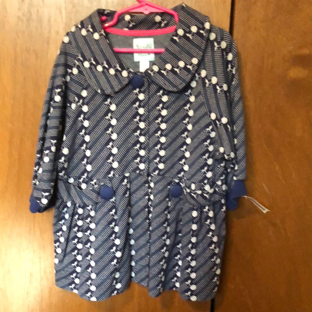 NEW GIRLS  KIMCHI AND BLUE JACKET SIZE 4. SMOKE FREE  HOME.